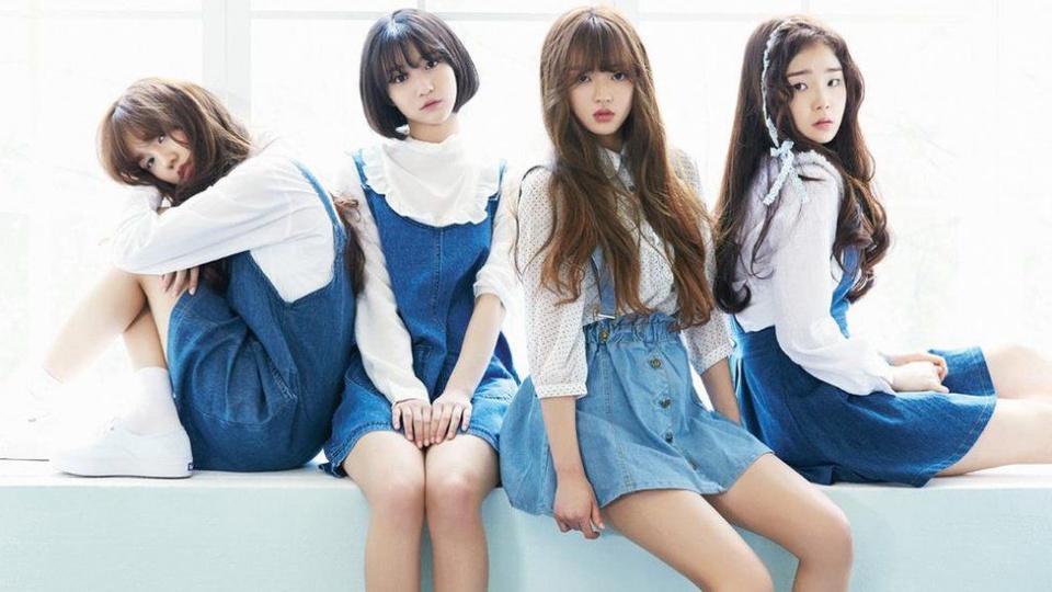 K-Pop Group Oh My Girl Detained at LA Airport on Suspicion of Being sex Workers 5 K-Pop Group Oh My Girl Detained at LA Airport on Suspicion of Being sex Workers